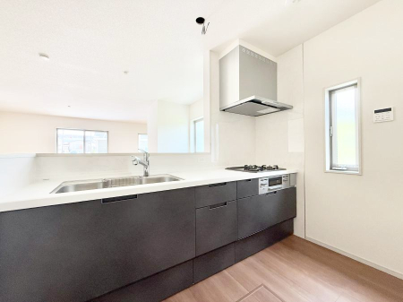 Lb` ƑƂȂAR~jP[V̏