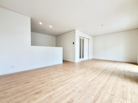 rO 났ƏΊ炪W܂AS܂郊rO