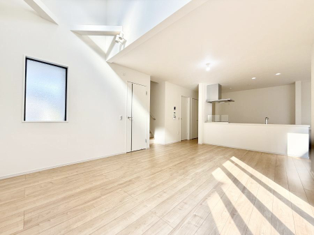 rO 났ƏΊ炪W܂AS܂郊rO