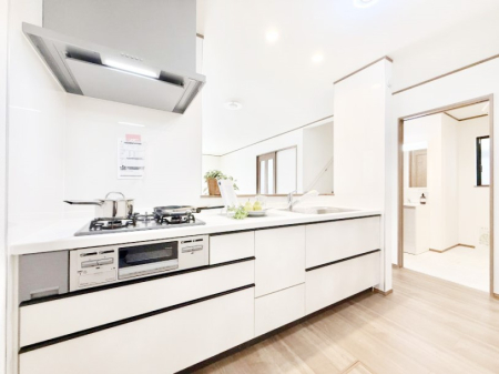 �L�b�`�� �������V���v���Ŕ������S�n�悢���Ԃ𐶂ރL�b�`�����