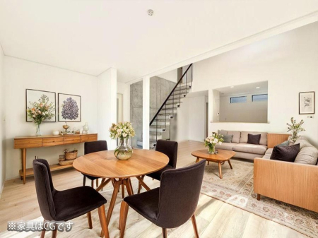 ���r���O ���������났�ƏΊ炪�W�܂�A�S���܂郊�r���O