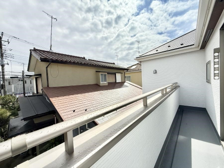 �o���R�j�[ ������ �G�߂̈ڂ낢����������J���I�ȋ�Ԃł�