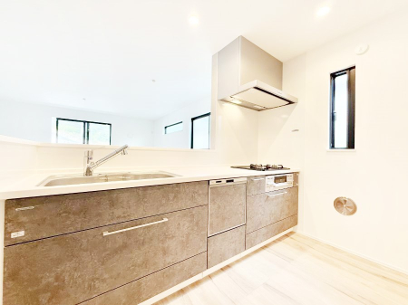 �L�b�`�� ���������y���݂ƐH�ׂ�K����͂���L�b�`��