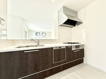 Lb` ƑƂȂAR~jP[V̏