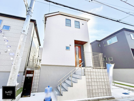 nOώʐ^ OρV炵n܂ꏊŁAƑJ[߂