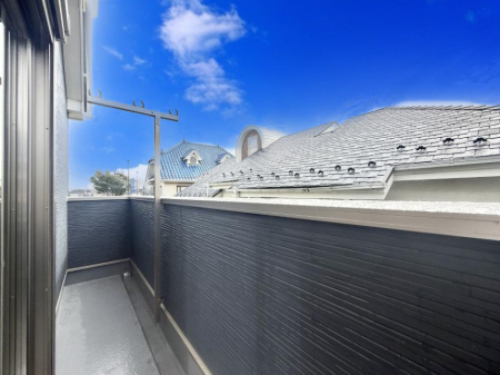 �o���R�j�[ ������ �G�߂̈ڂ낢����������J���I�ȋ�Ԃł�