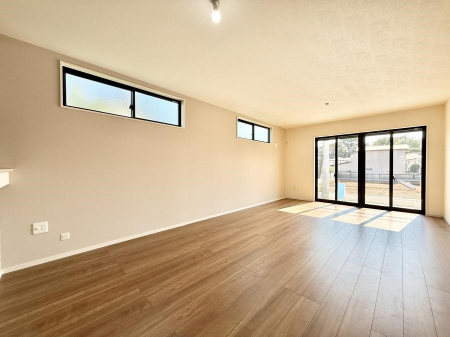 rO 났ƏΊ炪W܂AS܂郊rO