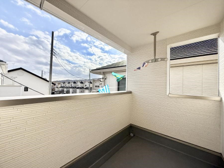 �o���R�j�[ ������ ���R��g�߂Ɋ�����A�J���I�ȃo���R�j�[