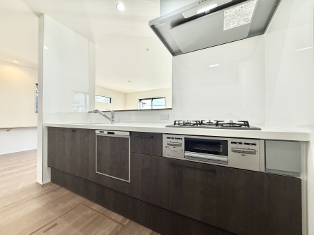 �L�b�`�� �����������������Ɗy�����Ȃ�A���K�ȃL�b�`�����