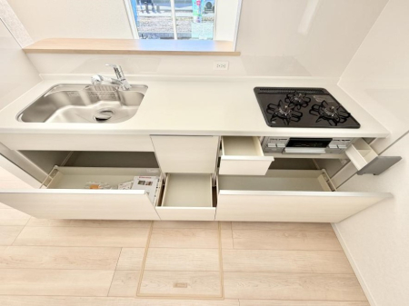 �L�b�`�� �������A�C�f�A�L����A�N���G�C�e�B�u�ȗ������