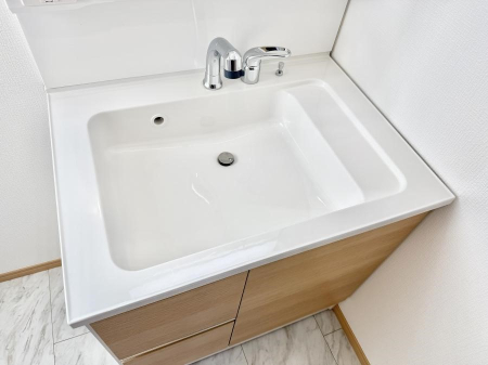 ���̑����� �ݔ����ׂ��������܂Ő􂢂₷���֗��ȃn���h�V�����[�t��