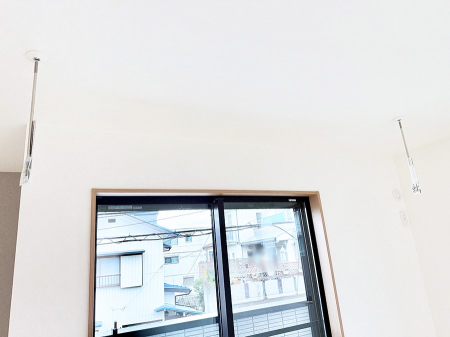 ���̑����� �ݔ������ł����󕨂������A�����̍D���ȃ^�C�~���O�Ő��󕨂���荞�߂܂��B