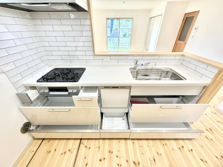 �L�b�`�� �������A�C�f�A�L����A�N���G�C�e�B�u�ȗ������