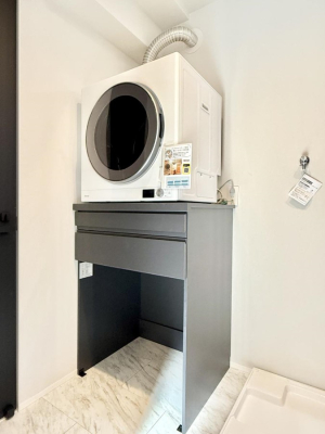 ���̑����� �ݔ����ߗނɉ������܂�ׂ�Ȃ��s���n��A�����悭���������邱�Ƃ��ł���B