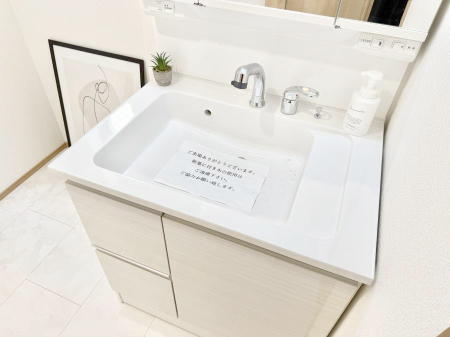 ̑ ݔ􂢂􂤎KɎg֗ȃV[