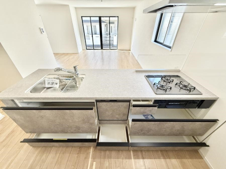 �L�b�`�� �����������������Ԃ����܂��A�Ί炠�ӂ��L�b�`��