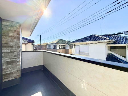 �o���R�j�[ ������ ���R��g�߂Ɋ�����A�J���I�ȃo���R�j�[