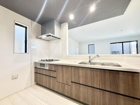 �L�b�`�� �������Ƒ��ƂȂ���A�R�~���j�P�[�V�����̏�