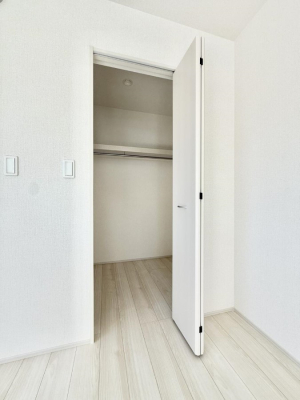 ���̑� ������WIC�t���ňߗނ��ו����܂Ƃ߂Ď��[�ł���֗��ȋ�Ԃł�