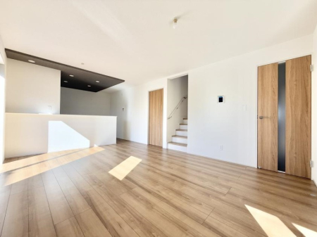 rO 났ƏΊ炪W܂AS܂郊rO