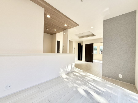 ���r���O ���������났�ƏΊ炪�W�܂�A�S���܂郊�r���O