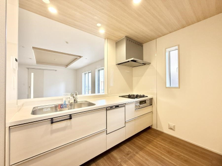 �L�b�`�� ���������y���݂ƐH�ׂ�K����͂���L�b�`��