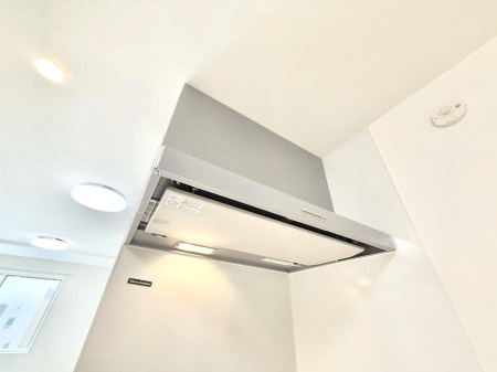 ���̑����� �ݔ����������̏��C����������C��ɗU������A�����I�ɔr�����ł��܂��B