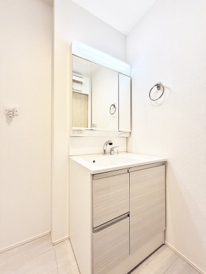 ʑEʏ 邢ʏ͖̎yłႢł