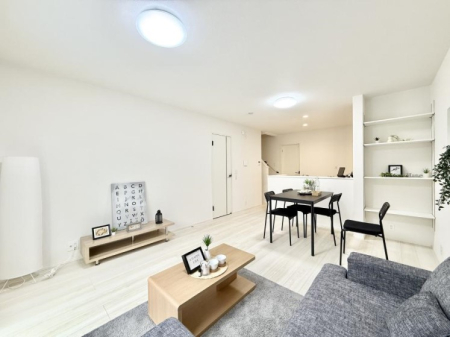 rO 났ƏΊ炪W܂AS܂郊rO