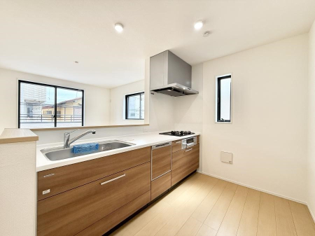 Lb` ƑƂȂAR~jP[V̏