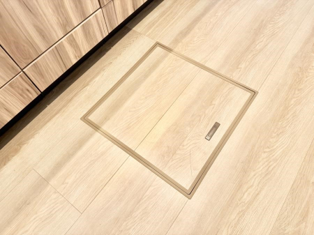 ̑ ݔBꂽ[Xy[XŉƑŜXbL