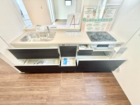 �L�b�`�� �����������������Ɗy�����Ȃ�A���K�ȃL�b�`�����