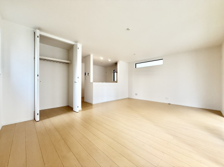 rO 났ƏΊ炪W܂AS܂郊rO