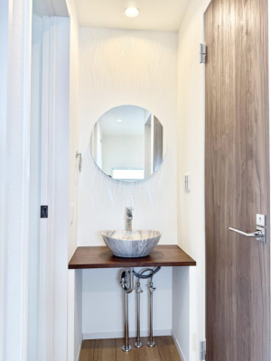 ���ʑ�E���ʏ� �������������ȃZ�J���h�{�E��