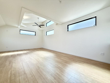 rO VvґA؂ȐlƉ߂Sقǂ