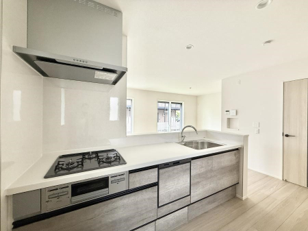 �L�b�`�� �������Ƒ����J��[�߂�A������̂���L�b�`��