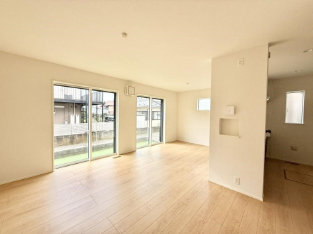 ���r���O ���������R�Ɖ�b�����܂��A�S�n�悢�ЂƂƂ�