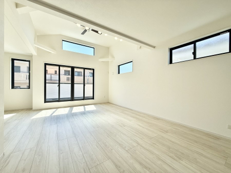 rO Cɓ̏ꏊŁÂтƂԂ