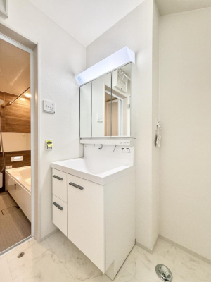 ʑEʏ 邢ʏ͖̎yłႢł