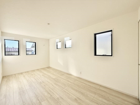 �q������ �������v���C�x�[�g��ԂƂ��ĐÂ��ŗ�������������񋟂��Ă���܂�