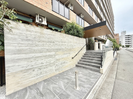 GgX OρA邽тɈS^ĂAJɊǗꂽL