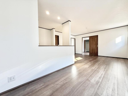 ���r���O ���������R�Ɖ�b�����܂��A�S�n�悢�ЂƂƂ�