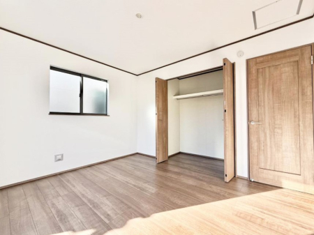 �Q�� ���������̔z�u��ʋC���̗ǂ��݌v�ŕ����̋�C�������炸�A��ɐV�N�ȋ�C������܂�