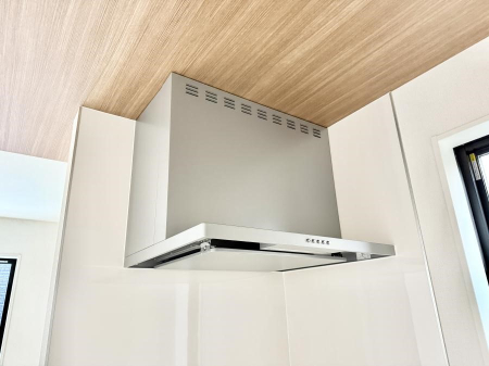 ���̑����� �ݔ����t�[�h�ɕ����Ă���ׁA���������C��ɗU������A�����I�ɔr�����ł��܂�