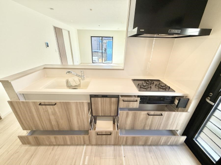 �L�b�`�� �������Ƒ����J��[�߂�A������̂���L�b�`��