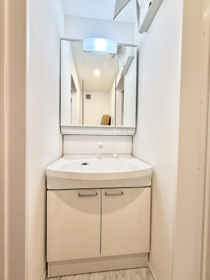 ʑEʏ 邢ʏ͖̎yłႢł