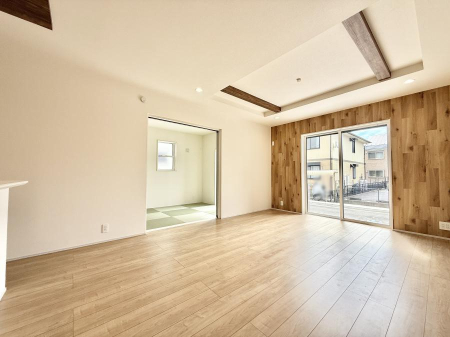 ���r���O ���������났�ƏΊ炪�W�܂�A�S���܂郊�r���O