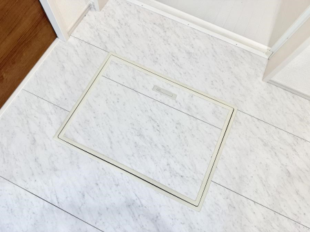 ���̑����� �ݔ����B�ꂽ���[�X�y�[�X�ŉƑS�̂��X�b�L��