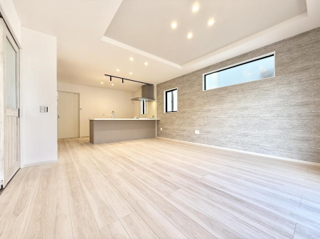 ���r���O ���������R�Ɖ�b�����܂��A�S�n�悢�ЂƂƂ�