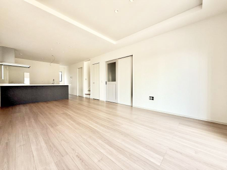 ���r���O ���������C�ɓ���̏ꏊ�ŁA�̂�т�Ƃ������Ԃ�